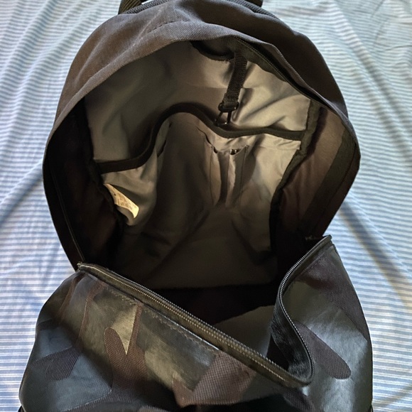 Nike Backpack - Picture 6 of 9